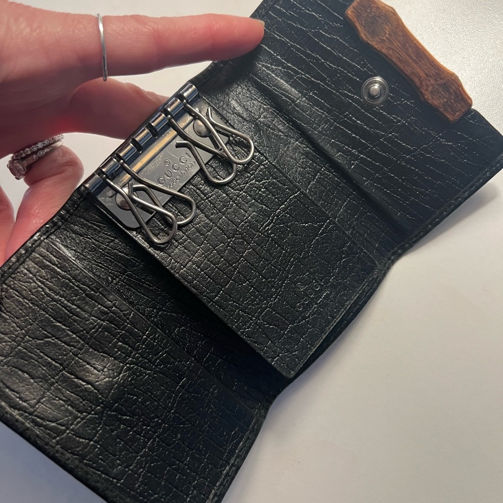 GUCCI Black Canvas Key Cles with Bamboo Accent - Picture 5 of 5